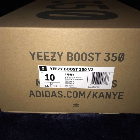 Yeezy Boost 350 V2 ‘Zebra' - Picture 5 of 5